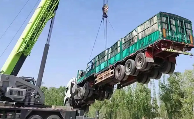 曲水道路脱困救援案例